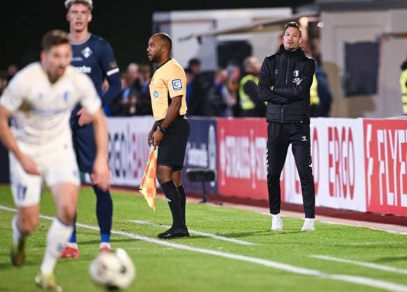 Football DFB Cup 2025 2026 2 Round 29 10 2025 FV Illertissen 1 FC Magdeburg Coach Pascal Ibold re, 1 FC Magdeburg