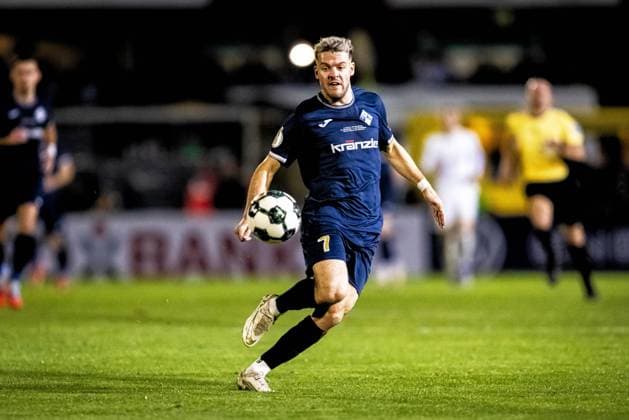 Soccer, Season 2025 2026, DFB Cup, Vöhlinstadion Illertissen, 2 Round, FV Illertissen 1 FC Magdeburg, 29 10 2025 29 10 2025, Soccer, Season 2025 2026, DFB Cup, Vöhlinstadion Illertissen, 2 Round, FV Illertissen 1 FC Magdeburg, cropped single image 7 Yannick Glessing FV Illertissen Photo Lucca Fundel Illertissen Vöhlinstadion Bayern Germany