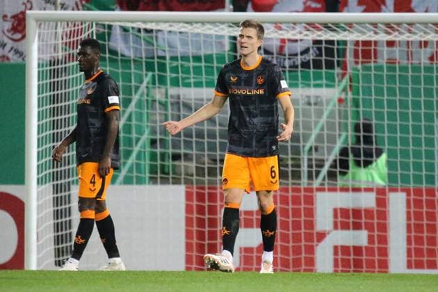 29 10 2025, xmohx, Soccer DFB Pokal 2 Round, SpVgg Greuther Fuerth 1 FC Kaiserslautern v l Maxwell Gyamfi 1 FC Kaiserslautern Fabian Kunze 1 FC Kaiserslautern Disappointed, sad, frustrated DFL DFB REGULATIONS PROHIBIT ANY USE OF PHOTOGRAPHS as IMAGE SEQUENCES and or QUASI VIDEO Fuerth