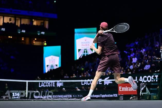 TENNIS : Rolex Paris Masters - Paris - 29 10 2025 Jannik Sinner ( Italy ) during the Rolex Paris Masters at Paris La Defense Arena on October 29, 2025 in Nanterre, France. (Photo by Federico Pestellini PSNewz ) ParisFrance  Copyright: xFedericoxPestellinix