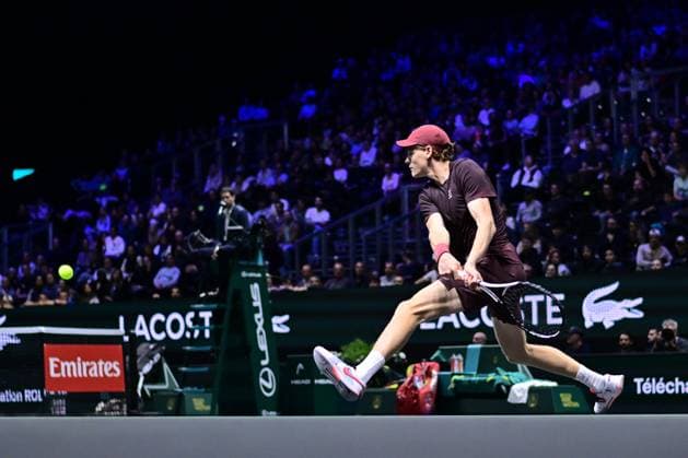 TENNIS : Rolex Paris Masters - Paris - 29 10 2025 Jannik Sinner ( Italy ) during the Rolex Paris Masters at Paris La Defense Arena on October 29, 2025 in Nanterre, France. (Photo by Federico Pestellini PSNewz ) ParisFrance  Copyright: xFedericoxPestellinix