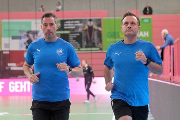 the referees of the match right Thomas Kern and left Thorsten Kuschel TusSies Metzingen vs HSG Bensheim Auerbach, Handball, Alsco HBF, 5 League match day, Season 2025 2026, 29 10 2025 TusSies Metzingen vs HSG Bensheim Auerbach, Handball, Alsco HBF, 5 League match day, Season 2025 2026, 29 10 2025 Tuebingen Copyright: xEibner-Pressefoto TobiasxBaurx EP_TBR