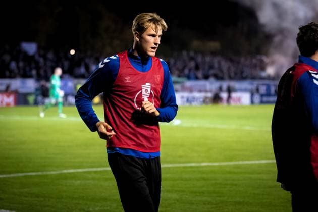 Football, Season 2025 2026, DFB Cup, Vöhlinstadion Illertissen, 2 Round, FV Illertissen 1 FC Magdeburg, 29 10 2025 29 10 2025, Football, Season 2025 2026, DFB Cup, Vöhlinstadion Illertissen, 2 Round, FV Illertissen 1 FC Magdeburg, 38 Luka Hyryläinen 1 FC Magdeburg Substitute Photo Lucca Fundel Illertissen Vöhlinstadion Bayern Germany