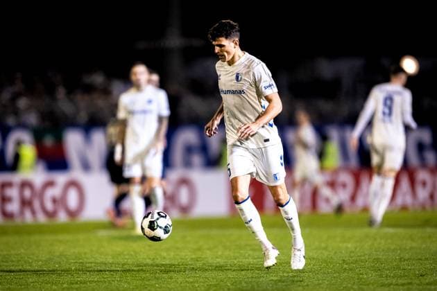 Soccer, Season 2025 2026, DFB Cup, Vöhlinstadion Illertissen, 2 Round, FV Illertissen 1 FC Magdeburg, 29 10 2025 29 10 2025, Soccer, Season 2025 2026, DFB Cup, Vöhlinstadion Illertissen, 2 Round, FV Illertissen 1 FC Magdeburg, cropped single image 5 Tobias Müller 1 FC Magdeburg photo Lucca Fundel Illertissen Vöhlinstadion Bayern Germany