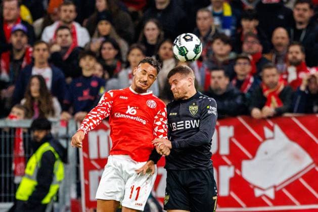 DFB Pokal 1 FSV Mainz 05 vs VfB Stuttgart, 29 10 2025 MAINZ, GERMANY OCTOBER 29 Armindo Sieb 1 FSV Mainz 05, 11 and Maximilian Mittelstaedt VfB Stuttgart, 7 compete for the ball during the DFB Pokal match between DFB Pokal 1 FSV Mainz 05 vs VfB Stuttgart at MEWA Arena on matchday 2 of the DFB Pokal on October 29, 2025 in Mainz, Germany DFL REGULATIONS PROHIBIT ANY USE OF PHOTOGRAPHS AS IMAGE SEQUENCES AND OR QUASI VIDEO Copyright: xBEAUTIFULxSPORTS Hahnex