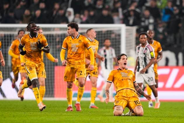 Udinese™s Nicolo Zaniolo celebrates after scoring the 1-1 goal for his team during the Serie A soccer match between Juventus Fc and Udinese at the Juventus Stadium in Turin, north west Italy - October 29, 2025. - Soccer  Copyright: xFabioxFerrari LaPressex