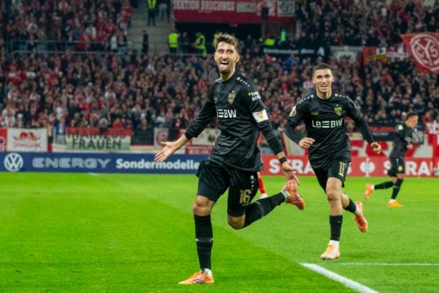 GER, Mainz, Soccer, DFB Cup, 2nd main round, FSV Mainz 05 vs VFB Stuttgart in the picture from l Atakan Karazor VFB Stuttgart 16 , Bilal El Khannouss VFB Stuttgart 11 , Goal celebration 29 10 2025, MEWA Arena Mainz DFB REGULATIONS PROHIBIT ANY USE OF PHOTOGRAPHS AS IMAGE SEQUENCES AND OR QUASI VIDEO, Copyright: HMBxMedia PaulxFritz