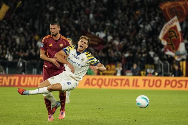 Foul on Mateo Pellegrino during the 9th day of the Serie A Championship between A.S. Roma vs Parma Calcio at the Olympic Stadium, Rome, italy on 29 October 2025  Copyright: xStefanoxDÂ offizi IPAxSportx xipa-agency.netx xx IPA_67237765 IPA_Agency_IPA67237765