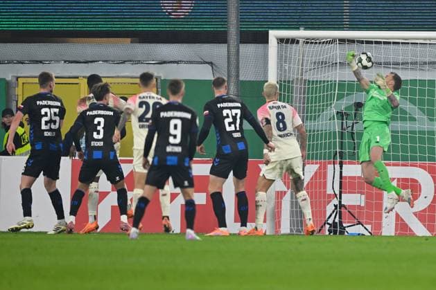 Paderborn, Home Deluxe Arena, 29 10 25, GER, Herren, DFB Pokal, 2 Runde, Saison 2025 2026, SC Paderborn 07 Bayer 04 Leverkusen Bild Stefano MARINO Paderborn macht das Tor zum 1 1 DFB regulations prohibit any use of photographs as image sequences and or quasi video Nordrhein Westfalen Germany