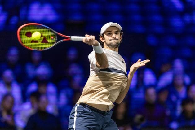Rolex Paris Masters 2025 - Day 3 Valentin Vacherot (MON) plays against Arthur Rinderknech (FRA) in his men s singles match on day three of the Paris ATP, Tennis Herren Masters 1000 tennis tournament at the Paris La Defense Arena in Nanterre, on the outskirts of Paris.  Copyright: xIbrahimxEzzatx originalFilename:ezzat-notitle251029_npj0W.jpg