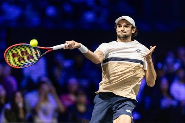 Rolex Paris Masters 2025 - Day 3 Valentin Vacherot (MON) plays against Arthur Rinderknech (FRA) in his men s singles match on day three of the Paris ATP, Tennis Herren Masters 1000 tennis tournament at the Paris La Defense Arena in Nanterre, on the outskirts of Paris.  Copyright: xIbrahimxEzzatx originalFilename:ezzat-notitle251029_npkva.jpg