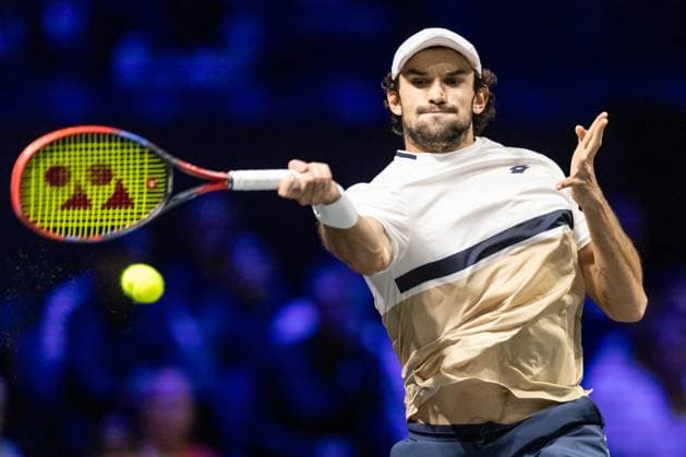 Rolex Paris Masters 2025 - Day 3 Valentin Vacherot (MON) plays against Arthur Rinderknech (FRA) in his men s singles match on day three of the Paris ATP, Tennis Herren Masters 1000 tennis tournament at the Paris La Defense Arena in Nanterre, on the outskirts of Paris.  Copyright: xIbrahimxEzzatx originalFilename:ezzat-notitle251029_npSKd.jpg