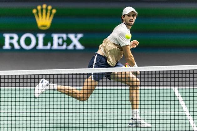Rolex Paris Masters 2025 - Day 3 Valentin Vacherot (MON) plays against Arthur Rinderknech (FRA) in his men s singles match on day three of the Paris ATP, Tennis Herren Masters 1000 tennis tournament at the Paris La Defense Arena in Nanterre, on the outskirts of Paris.  Copyright: xIbrahimxEzzatx originalFilename:ezzat-notitle251029_npzoA.jpg
