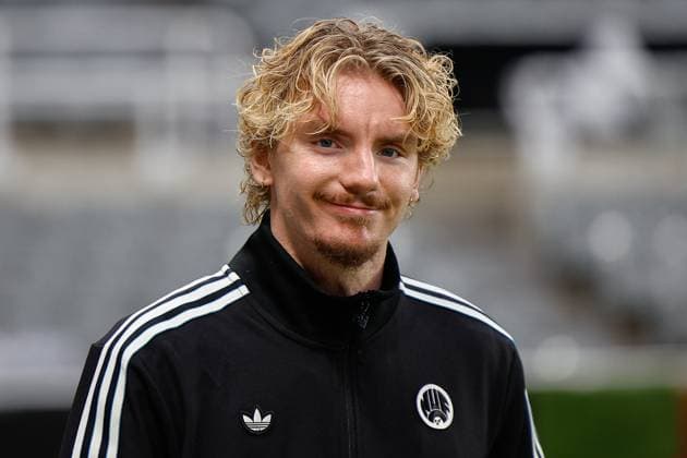 29th October 2025; St James Park, Newcastle, England; EFL Carabao Cup Football, Newcastle United versus Tottenham Hotspur; Nick Woltemade of Newcastle United arrives for todays game  CraigxCowan