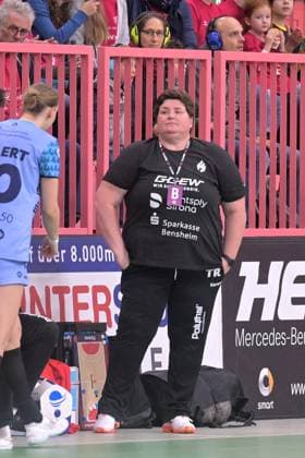 Ilka Fickinger HSG Bensheim Auerbach, Coach TusSies Metzingen vs HSG Bensheim Auerbach, Handball, Alsco HBF, 5 League Matchday, Season 2025 2026, 29 10 2025 TusSies Metzingen vs HSG Bensheim Auerbach, Handball, Alsco HBF, 5 League Matchday, Season 2025 2026, 29 10 2025 Tuebingen Copyright: xEibner-Pressefoto TobiasxBaurx EP_TBR