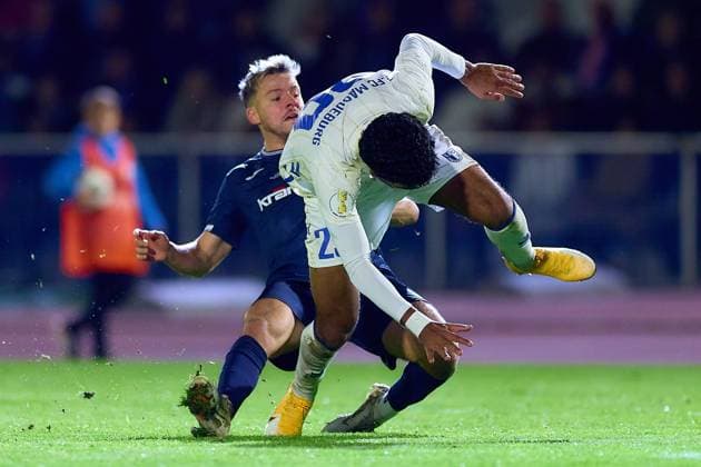 Duel, duel between Rayan Ghrieb 1 FC Magdeburg, 29 and Yannick Glessing FV Illertissen, 07 GER, FV Illertissen 1921 e V vs 1 FC Magdeburg, Football, Mens DFB Cup, 2nd round, 2025 2026 season, 29 10 2025 GER, FV Illertissen 1921 e V vs 1 FC Magdeburg, Football, Mens DFB Cup, 2nd round, 2025 2026 season, 29 10 2025 Illertissen Copyright: xEibner-Pressefoto GeraldxOelze-dexStoppanyx EP_ODS