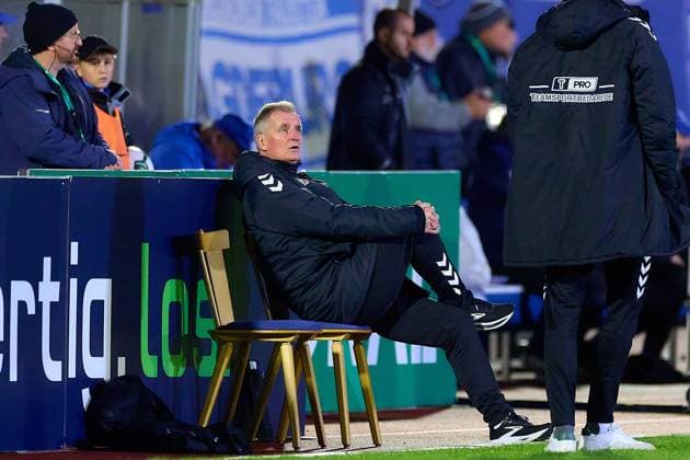 Portrait, Portraet, Cropped image of Petrik Sander 1 FC Magdeburg, Head Coach , relaxed GER, FV Illertissen 1921 e V vs 1 FC Magdeburg, Football, Men DFB Cup, 2nd round, Season 2025 2026, 29 10 2025 GER, FV Illertissen 1921 e V vs 1 FC Magdeburg, Football, Men DFB Cup, 2nd round, Season 2025 2026, 29 10 2025 Illertissen Copyright: xEibner-Pressefoto GeraldxOelze-dexStoppanyx EP_ODS