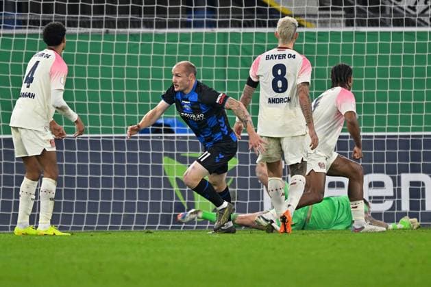 Paderborn, Home Deluxe Arena, 29 10 25, GER, Herren, DFB Pokal, 2 Runde, Saison 2025 2026, SC Paderborn 07 Bayer 04 Leverkusen Bild Sven MICHEL Paderborn jubiliert nach seinem Tor zum 2 1 DFB regulations prohibit any use of photographs as image sequences and or quasi video Nordrhein Westfalen Germany