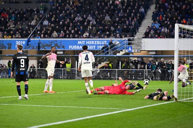 Paderborn, Home Deluxe Arena, 29 10 25, GER, Herren, DFB Pokal, 2 Runde, Saison 2025 2026, SC Paderborn 07 Bayer 04 Leverkusen Bild Jarell QUANSAH Leverkusen jubiliert nach seinem Tor zum 2 2 DFB regulations prohibit any use of photographs as image sequences and or quasi video Nordrhein Westfalen Germany