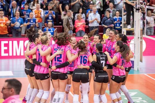 Cheering team of MTV Stuttgart team circle, dance, joy dance, cheering, joy GER, Allianz MTV Stuttgart Dresdner SC, Volleyball Bundesliga, VBL, season 2025 2026, 29 10 2025 GER, Allianz MTV Stuttgart Dresdner SC, Volleyball Bundesliga, VBL, season 2025 2026, 29 10 2025 Stuttgart Copyright: xSandyxDinkelackerx EP_SDR