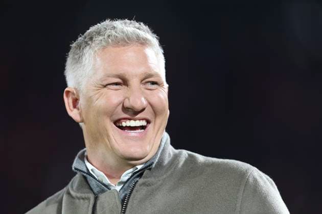Bastian Schweinsteiger lacht waehrend des DFB-Pokal Spiels 1.FC Köln v FC Bayern München, RheinEnergieStadion am 29. October 2025 in Köln, Deutschland. (Foto von Oliver Kaelke DeFodi Images) +++ Bastian Schweinsteiger laughs during the DFB-Pokal match between 1.FC Köln v FC Bayern München at RheinEnergieStadion on October 29, 2025 in Cologne, Germany. (Photo by Oliver Kaelke DeFodi Images) (Photo by Oliver Kaelke DeFodi Images) Bastian Schweinsteiger laughs during the DFB Pokal match 1 FC Köln v FC Bayern München, RheinEnergieStadion on October 29, 2025 in Cologne, Germany Photo by Oliver Kaelke DeFodi Images Bastian Schweinsteiger laughs during the DFB Pokal match between 1 FC Köln v FC Bayern München at RheinEnergieStadion on October 29, 2025 in Cologne, Germany Photo by Oliver Kaelke DeFodi Images Photo by Oliver Kaelke DeFodi Images