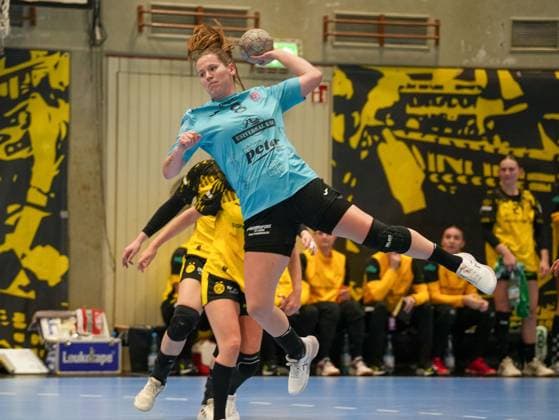 Julie Holm Thueringer HC, 08 on jump shot Borussia Dortmund vs Thueringer HC, Handball, 1 Bundesliga Women, Matchday 7, Season 2025 2026, 29 10 2025 Borussia Dortmund vs Thueringer HC, Handball, 1 Bundesliga Women, Matchday 7, Season 2025 2026, 29 10 2025 Dortmund Copyright: xEibner-Pressefoto DamianxKruczynx EP_DKI