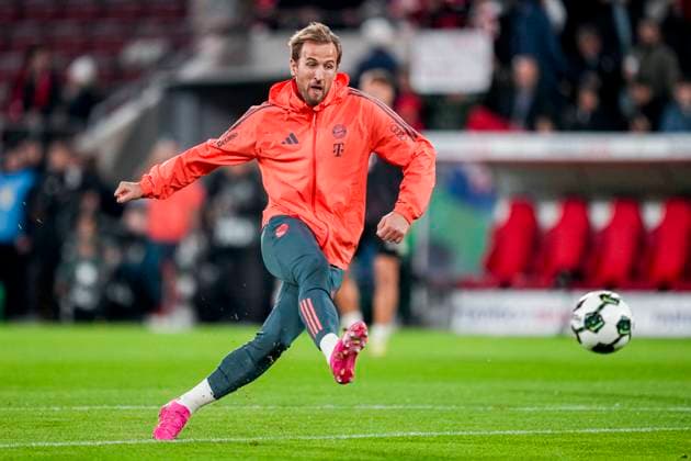 COLOGNE, GERMANY - OCTOBER 29: Harry Kane of Bayern Munchen warms up during the DFB Cup match between 1. FC Koln and FC Bayern Munchen at RheinEnergieStadion on October 29, 2025 in Cologne, Germany. (Photo by Rene Nijhuis) SPO  Copyright: xRenexNijhuis