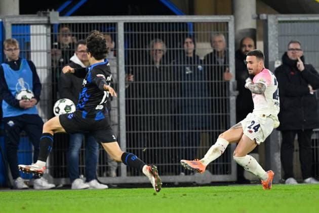 Paderborn, Home Deluxe Arena, 29 10 25, GER, Herren, DFB Pokal, 2 Runde, Saison 2025 2026, SC Paderborn 07 Bayer 04 Leverkusen Bild ALEIX GARCIA Leverkusen macht das Tor zum 2 4 DFB regulations prohibit any use of photographs as image sequences and or quasi video Nordrhein Westfalen Germany