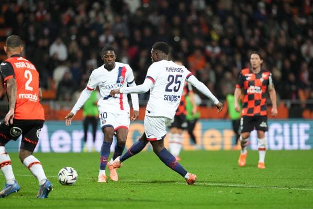 FC Lorient v Paris Saint-Germain - Ligue 1 McDonald s 2025 2026 25 Nuno MENDES (psg) during the Ligue 1 McDonald s match between Lorient and Paris at Stade du Moustoir on October 29, 2025 in Lorient, France. ( Lorient France  Copyright: xFEPx 776348176