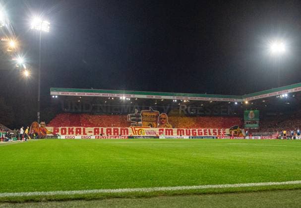 Soccer, Men, Season 2025 2026, DFB Pokal 2 Round , 1 FC Union Berlin DSC Arminia Bielefeld, Fans of Union with choreography, 29 10 2025, Copyright: xSebastianxRäppold MatthiasxKochx