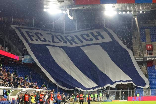 Fanblock FC Zurich , Switzerland, Football, Super League, Matchday 11, 2025 2026, FC Basel 1893 vs FC Zurich, 29 10 2025, Sankt Jakob Park, Basel, Switzerland Basel Sankt Jakob Park Canton Basel City Switzerland Copyright: xGrantxHubbsx