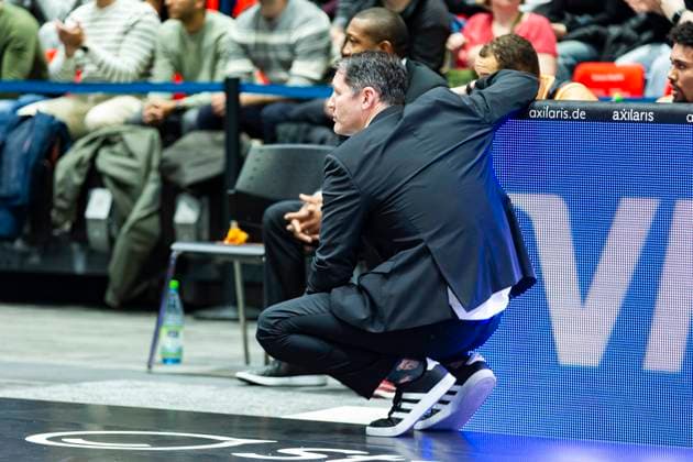 29 10 2025, xomx, Basketball BKT EuroCup 2025 2026, NINERS Chemnitz ratiopharm ulm v l Ty Harrelson Ratiopharm Ulm coach Chemnitz