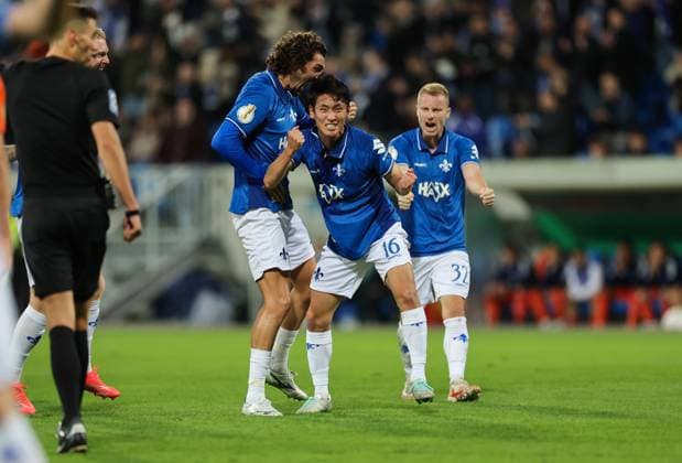 29 10 2025, xdcx, Fußball DFB Pokal 2 Runde, SV Darmstadt 98 FC Schalke 04, emonline, emspor, despor, v l , Torjubel zum 1 0 durch Hiroki Akiyama SV Darmstadt 98 , Goal celebration, celebrate the goal DFL DFB REGULATIONS PROHIBIT ANY USE OF PHOTOGRAPHS AS IMAGE SEQUENCES AND OR QUASI VIDEO Copyright: HMBxMedia Claus