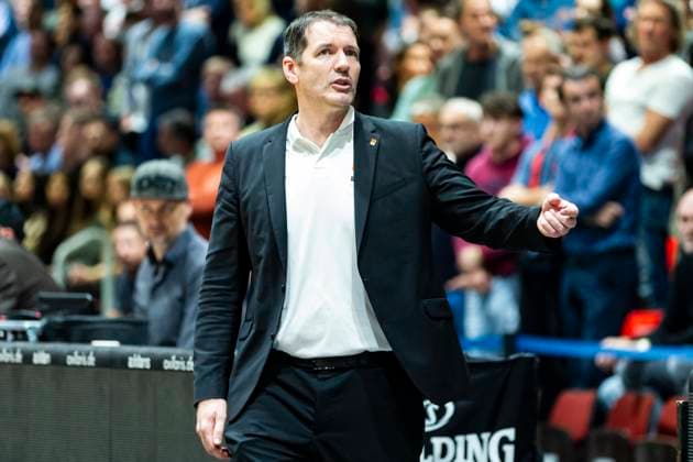 29 10 2025, xomx, Basketball BKT EuroCup 2025 2026, NINERS Chemnitz ratiopharm ulm v l Ty Harrelson Ratiopharm Ulm Trainer Portrait, Portraet, Chemnitz