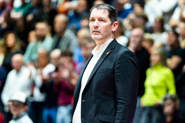 29 10 2025, xomx, Basketball BKT EuroCup 2025 2026, NINERS Chemnitz ratiopharm ulm v l Ty Harrelson Ratiopharm Ulm Trainer Portrait, Portraet, Chemnitz