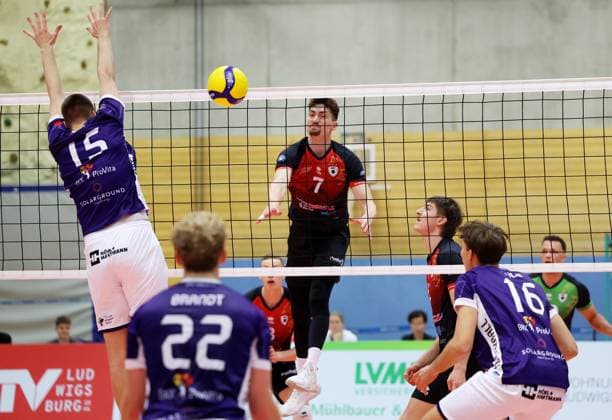 BAU 29 10 2025 Ludwigsburg Volleyball Barock Volleys MTV Ludwigsburg vs ASV Dachau, Tim Köpfli LB, center