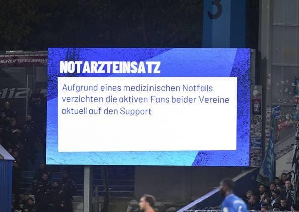 29 10 2025, xblx, Fußball DFB Pokal 2 Runde, SV Darmstadt 98 FC Schalke 04 v l Notarzteinsatz, Notarzt DFL DFB REGULATIONS PROHIBIT ANY USE OF PHOTOGRAPHS as IMAGE SEQUENCES and or QUASI VIDEO Darmstadt