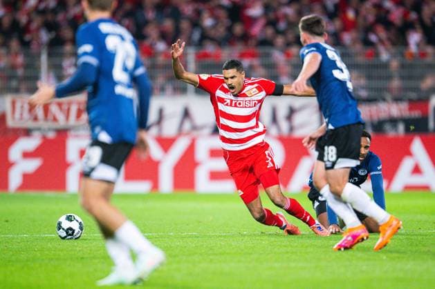 29 10 2025 Football, 2025 2026, 2 Main Round, 1 FC Union Berlin DSC Arminia Bielefeld M Danilho Doekhi Union Berlin DFB REGULATIONS PROHIBIT ANY USE OF PHOTOGRAPHS AS IMAGE SEQUENCES AND OR QUASI VIDEO