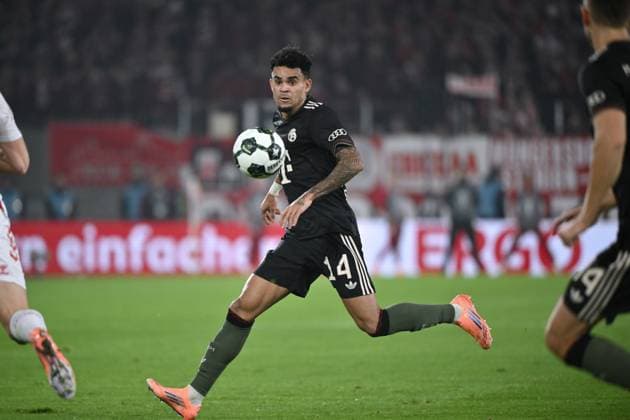 Luis Diaz Bayern Muenchen 29 10 2025, Football DFB Pokal, Season 2025 2026, 2 Round, 1 FC Köln FC Bayern München DFB regulations prohibit any use of photographs as image sequences and or quasi video Koeln Rhein Energie Stadion Nordrhein Westfalen Germany Team2
