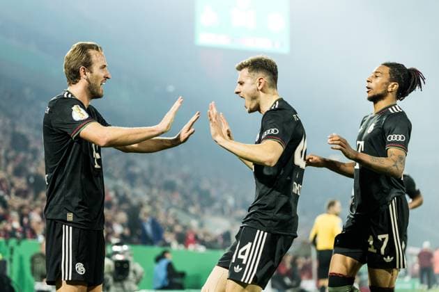 DFB Pokal 1 FC Koeln vs FC Bayern Muenchen, 29 10 2025 COLOGNE, GERMANY OCTOBER 29 Harry Kane FC Bayern Muenchen, 9 celebrates scoring the 1 2 goal during the DFB Pokal match between 1 FC Koeln vs FC Bayern Muenchen at RheinEnergiestadion on matchday 2 of DFB Pokal on October 28, 2025 in Cologne, Germany DFB REGULATIONS PROHIBIT ANY USE OF PHOTOGRAPHS AS IMAGE SEQUENCES AND OR QUASI VIDEO Copyright: xBEAUTIFULxSPORTS Wunderlx