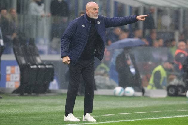 Stefano Pioli, head coach of ACF Fiorentina during the soccer match between FC Internazionale and ACF Fiorentina, MD9 of Serie A Enilive Italian soccer championship 2025 2026 at Giuseppe Meazza Stadium on October 29, 2025, Milan, Italy.  Copyright: xRobertoxTommasini IPAxSportx xipa-agency.netx xx IPA_67242158 IPA_Agency_IPA67242158