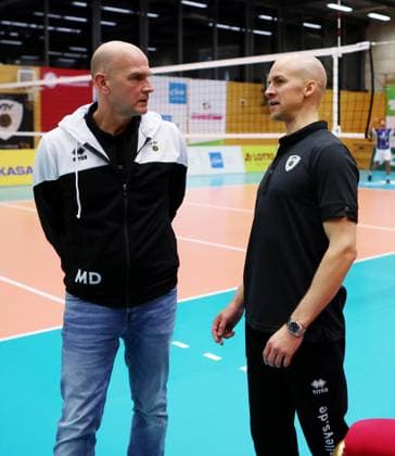 BAU 29 10 2025 Ludwigsburg Volleyball Barock Volleys MTV Ludwigsburg vs ASV Dachau, from left sports director and co-coach Michael Dornheim, coach Hasse Mattila LB