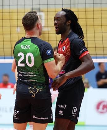 BAU 29 10 2025 Ludwigsburg Volleyball Barock Volleys MTV Ludwigsburg vs ASV Dachau, f l Jeffrey Klok and Nyherowo Omene LB cheering