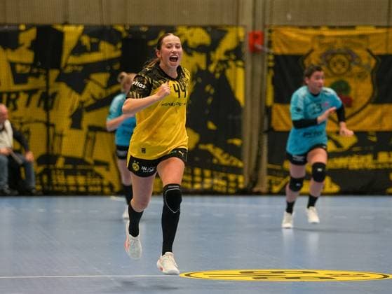 Lara Egeling Borussia Dortmund, 44 happy about the goal Borussia Dortmund vs Thueringer HC, Handball, 1 Bundesliga Women, Matchday 7, Season 2025 2026, 29 10 2025 Borussia Dortmund vs Thueringer HC, Handball, 1 Bundesliga Women, Matchday 7, Season 2025 2026, 29 10 2025 Dortmund Copyright: xEibner-Pressefoto DamianxKruczynx EP_DKI