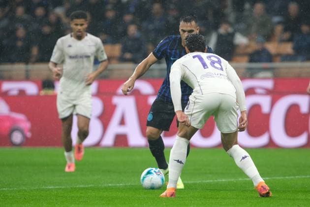 Lautaro Martinez of FC Internazionale is in action during the soccer match between FC Internazionale and ACF Fiorentina, MD9 of Serie A Enilive Italian soccer championship 2025 2026 at Giuseppe Meazza Stadium on October 29, 2025, Milan, Italy.  Copyright: xRobertoxTommasini IPAxSportx xipa-agency.netx xx IPA_67242846 IPA_Agency_IPA67242846