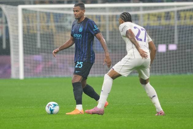 Manuel Akanji of FC Internazionale during the soccer match between FC Internazionale and ACF Fiorentina, MD9 of Serie A Enilive Italian soccer championship 2025 2026 at Giuseppe Meazza Stadium on October 29, 2025, Milan, Italy.  Copyright: xRobertoxTommasini IPAxSportx xipa-agency.netx xx IPA_67243166 IPA_Agency_IPA67243166