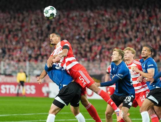 Danilho Doekhi 1 FC Union Berlin, 5 , Justin Lukas DSC Arminia Bielefeld, 29 , Leopold Querfeld 1 FC Union Berlin, 14 and Joel Felix DSC Arminia Bielefeld, 3 GER, 1 FC Union Berlin vs DSC Arminia Bielefeld, Football, DFB Pokal, 2nd round, Season 2025 2026, 29 10 2025 DFL REGULATIONS PROHIBIT ANY USE OF PHOTOGRAPHS AS IMAGE SEQUENCES AND OR QUASI VIDEO GER, 1 FC Union Berlin vs DSC Arminia Bielefeld, Football, DFB Pokal, 2nd round, Season 2025 2026, 29 10 2025 Berlin Copyright: xEibner-Pressefoto ScottxColemanx EP_SCN