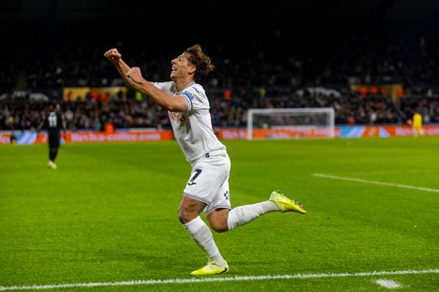 Swansea City v Manchester City EFL Cup 29 10 2025. CELE Swansea City FC s midfielder Goncalo Franco (17) celebrates scoring his side s first goal during the EFL Cup match between Swansea City and Manchester City at the Swansea.com Stadium, Swansea, Wales on 29 October 2025. Swansea Swansea.com Stadium West Glamorgan Wales Editorial use only DataCo restrictions apply See www.football-dataco.com , Copyright: xDanxMintox PSI-23130-0015