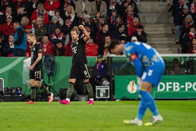 GER, DFB Pokal 2 Runde, 1 FC Köln vs FC Bayern München Muenchen 29 10 2025, RheinEnergieSTADION, Köln, GER, DFB Pokal 2 Runde, 1 FC Köln vs FC Bayern München Muenchen im Bild Torjubel Jubel über das Tor zum 1 3 durch Harry Kane FC Bayern München Muenchen, 9 nordphotoxGmbHxx xChristianxSchulze nph000300