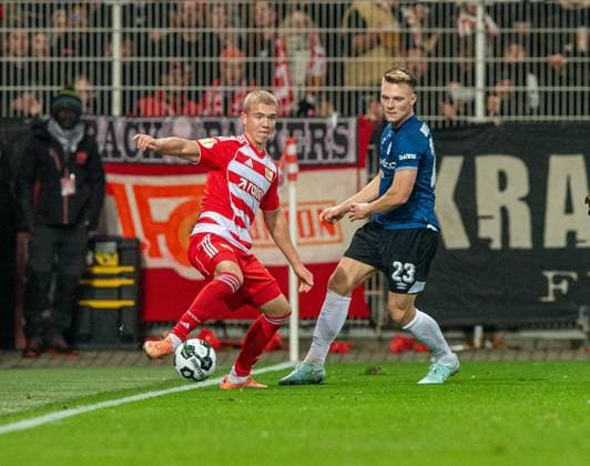 Soccer, Men, Season 2025 2026, DFB Pokal 2 Round , 1 FC Union Berlin DSC Arminia Bielefeld, v l Dmytro Bogdanov 1 FC Union Berlin , Leon Schneider Bielefeld , 29 10 2025, Copyright: xSebastianxRäppold MatthiasxKochx